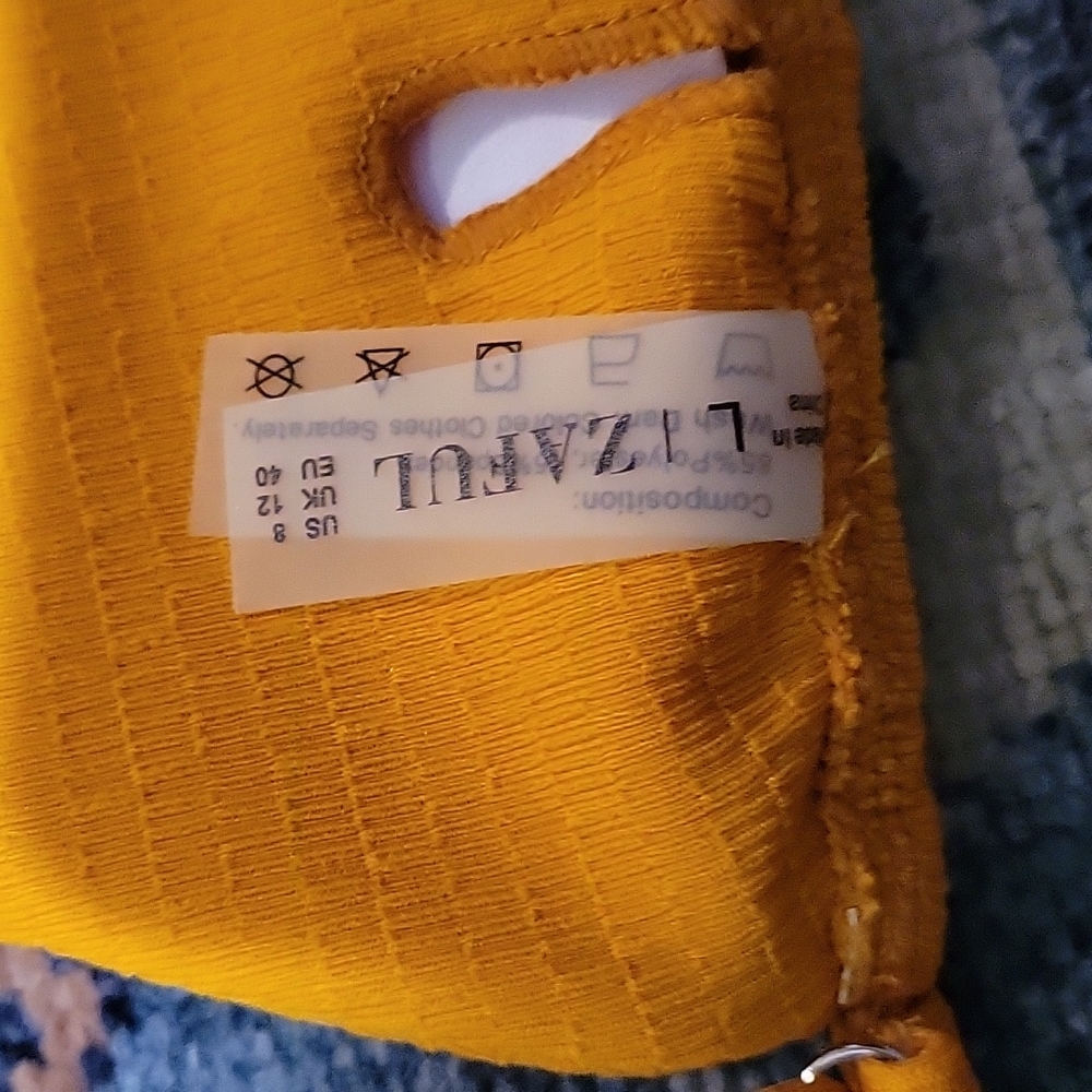 Yellow string bikini - Picture 3 of 4